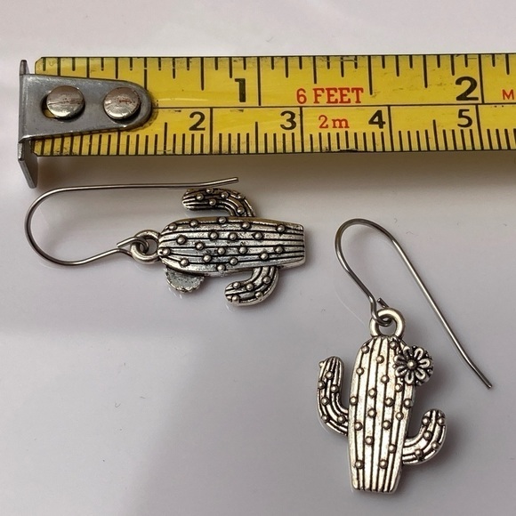 Cactus Flower Silver Earrings - Picture 5 of 10